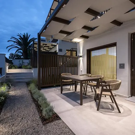 Blue Whisper Luxury Living Nea Roda