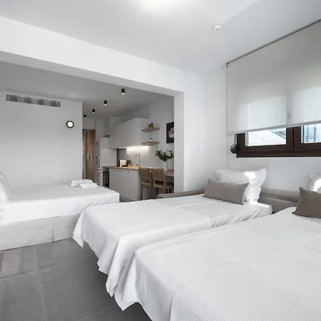 Blue Whisper Luxury Living Aparthotel