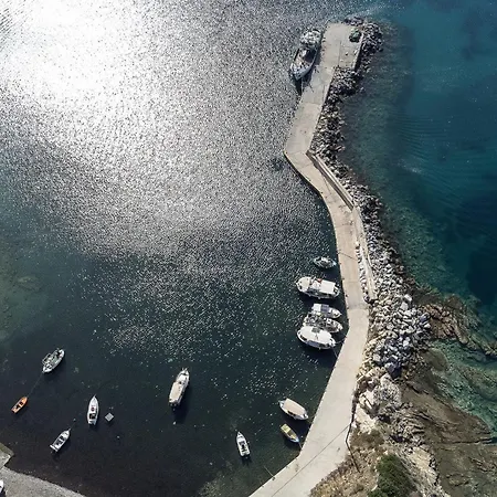Blue Whisper Luxury Living Aparthotel Nea Roda