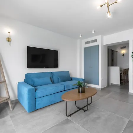Aparthotel Blue Whisper Luxury Living *