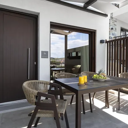 Blue Whisper Luxury Living *