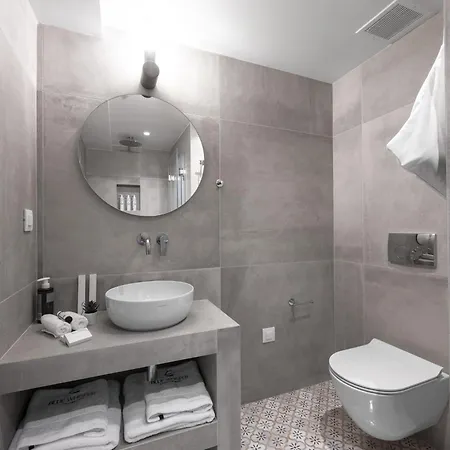 Blue Whisper Luxury Living Nea Roda