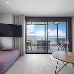 Aparthotel Blue Whisper Luxury Living Nea Roda