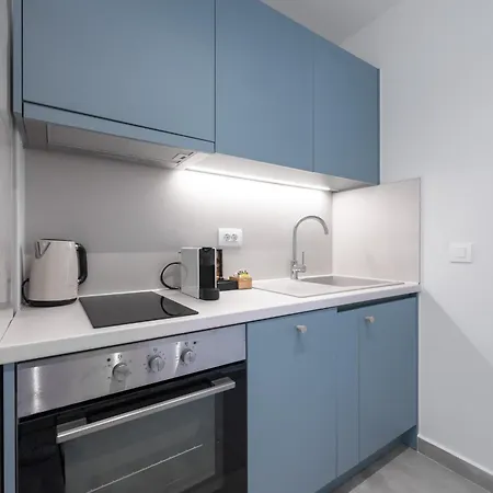 Blue Whisper Luxury Living מלון דירות נאה רודה