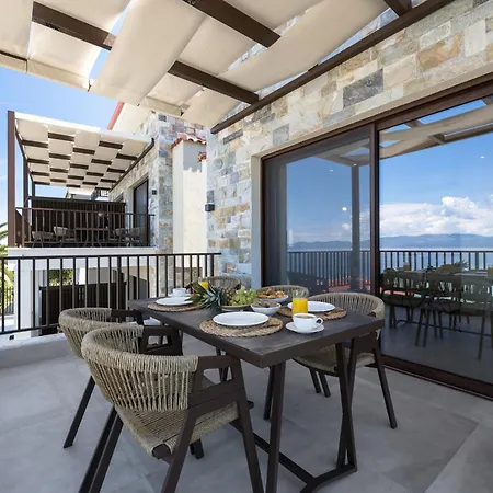 Blue Whisper Luxury Living מלון דירות נאה רודה