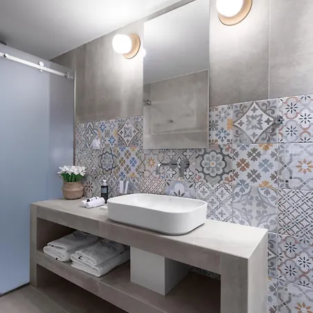 Aparthotel Blue Whisper Luxury Living Nea Roda