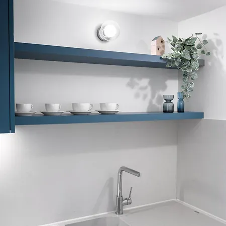 מלון דירות Blue Whisper Luxury Living 4*