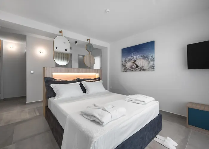 Blue Whisper Luxury Living 4*