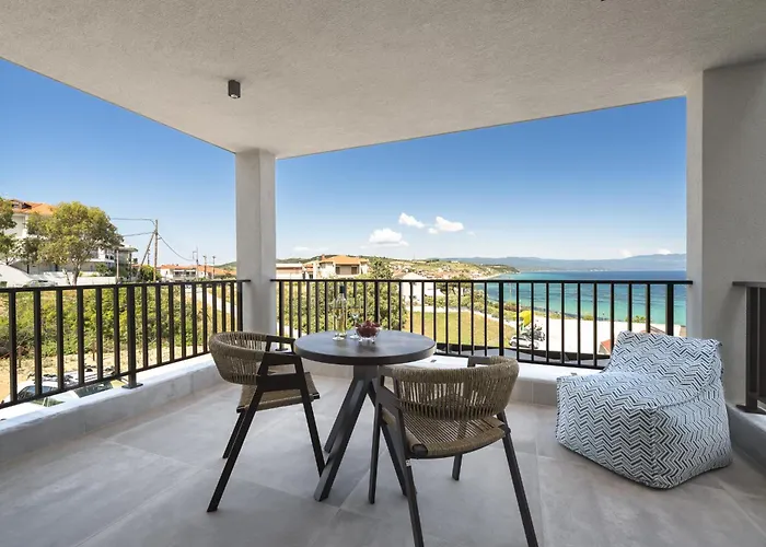 Blue Whisper Luxury Living 4*