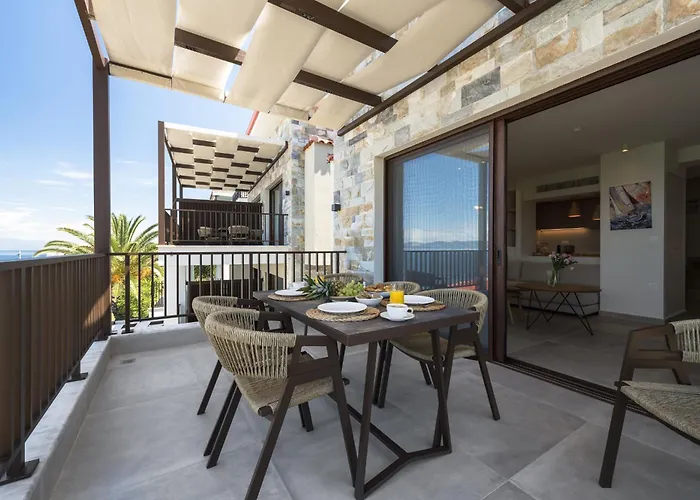 Blue Whisper Luxury Living 4*