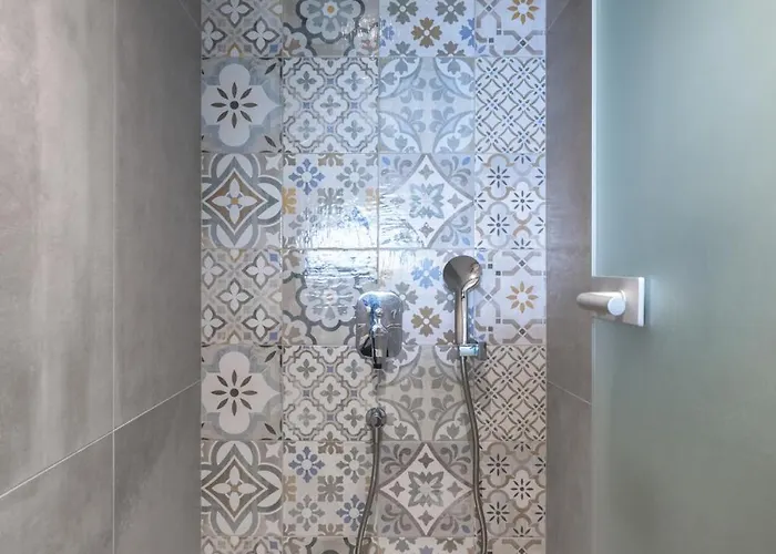 Blue Whisper Luxury Living 4*