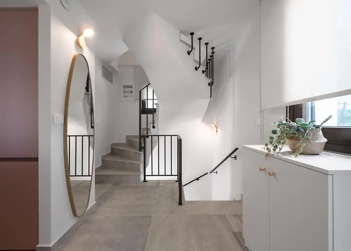 Blue Whisper Luxury Living Apart Otel Nea Roda