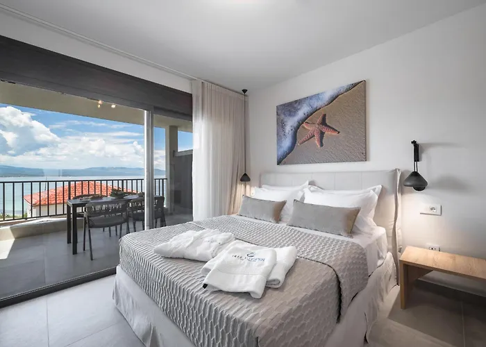 Blue Whisper Luxury Living 4*