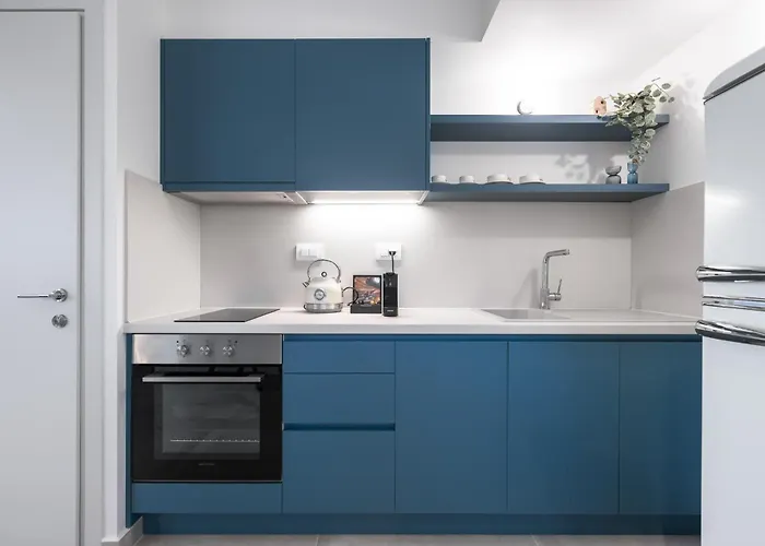 Blue Whisper Luxury Living Apart Otel Nea Roda